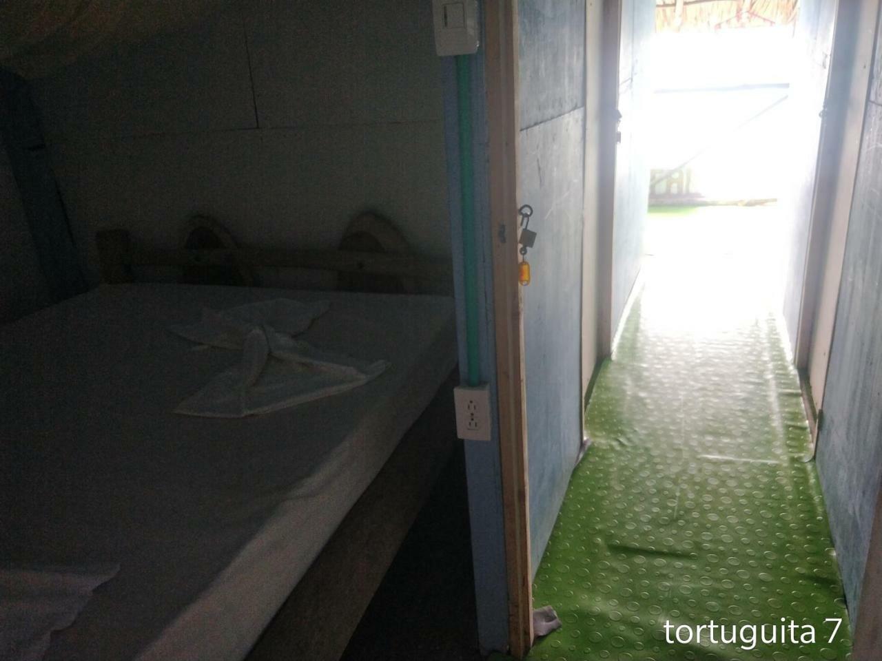 Playa Arrecifes Cabana Camping Cartagena